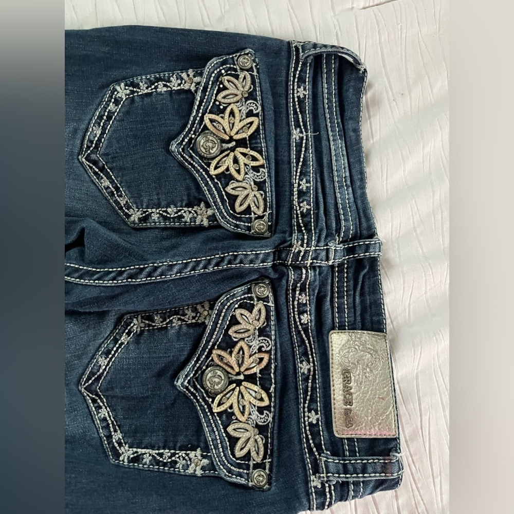 Grace in La Women's Floral Tab-pocket Bootcut Jean Blue Size 26